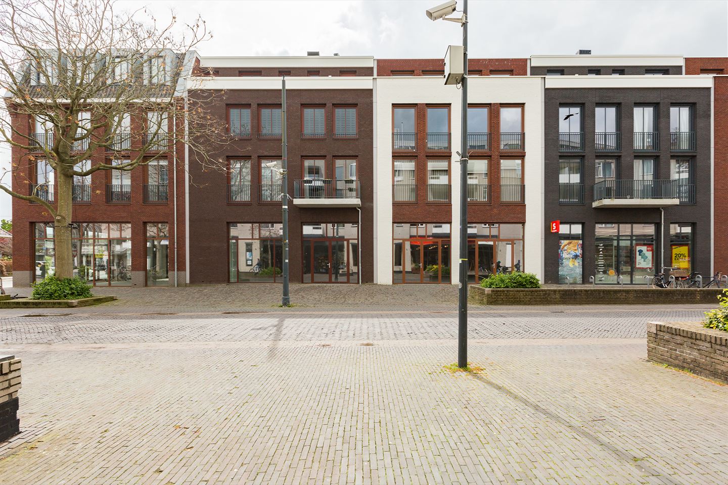 Bekijk foto 1 van Van Boetzelaerstraat 10-B