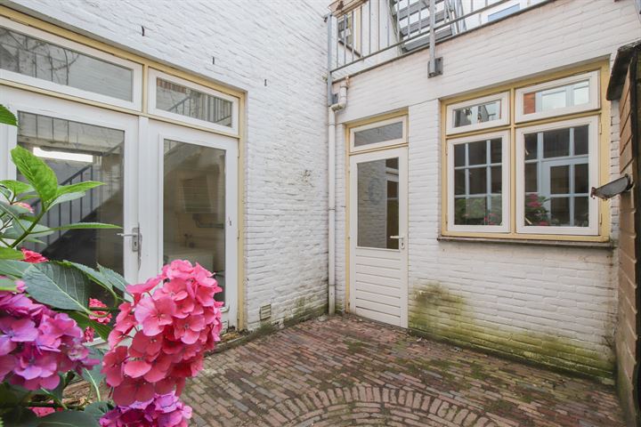 View photo 18 of Potterstraat 26