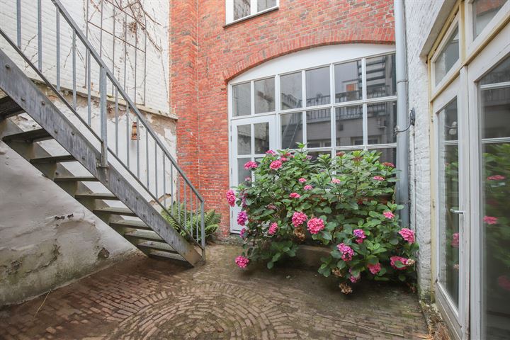 View photo 19 of Potterstraat 26