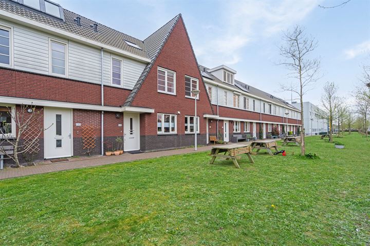 View photo 29 of Boomgaardlaan 128