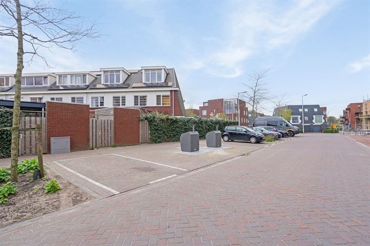 View photo 39 of Boomgaardlaan 128