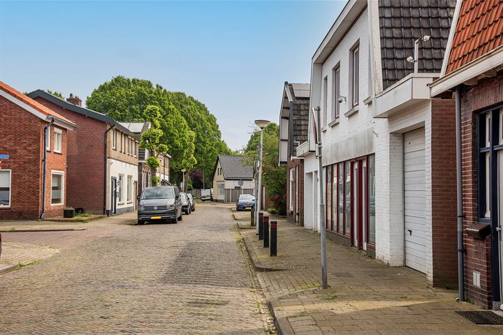 Bekijk foto 34 van Lijsterweg 65