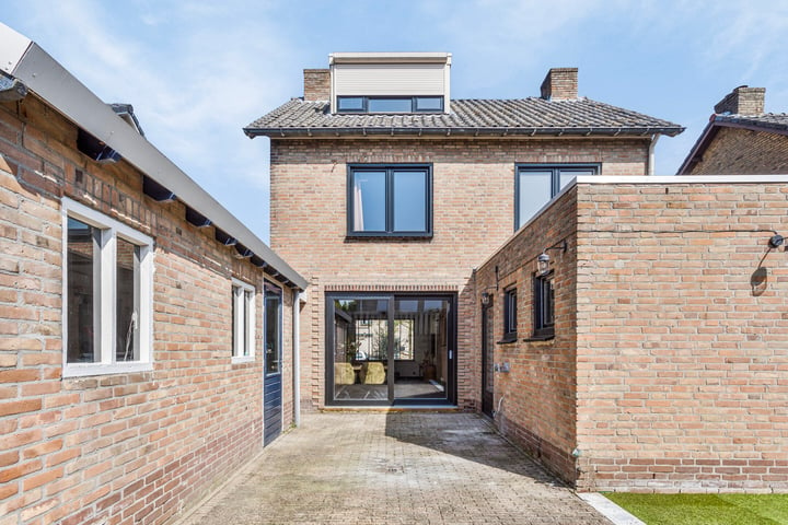 Bekijk foto 35 van Schadewijkstraat 33