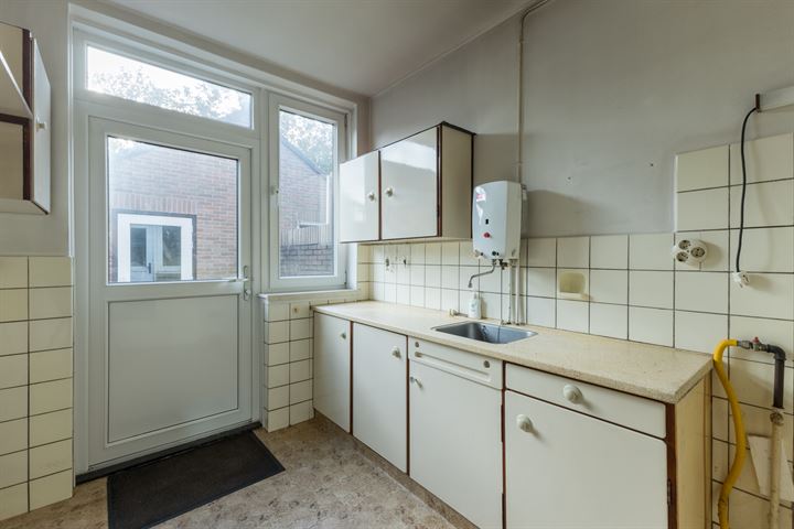 Bekijk foto 14 van Beukestraat 8