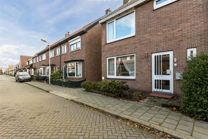 Bekijk foto 51 van Beukestraat 8