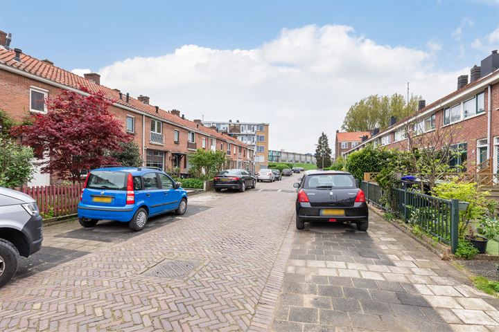 Bekijk foto 31 van Verhulststraat 17