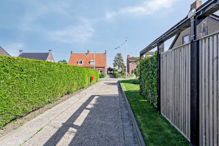 Bekijk foto 43 van Rosemastraat 5