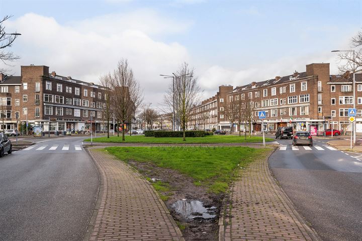 Bekijk foto 4 van Rubensplein 16-B1