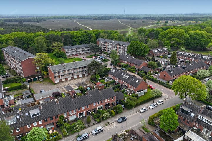 Bekijk foto 2 van Aaltje Noordewierlaan 16