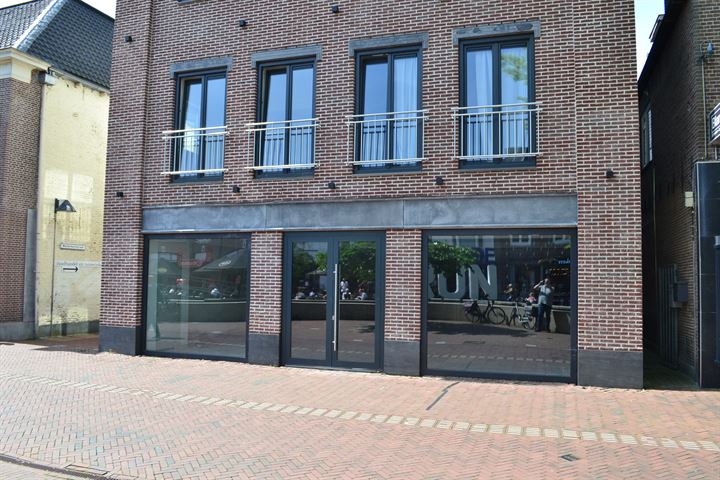 Hoofdstraat 146, Hoogeveen