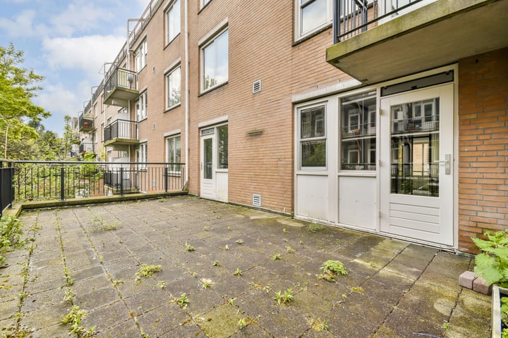 Bekijk foto 10 van Riouwstraat 71-A