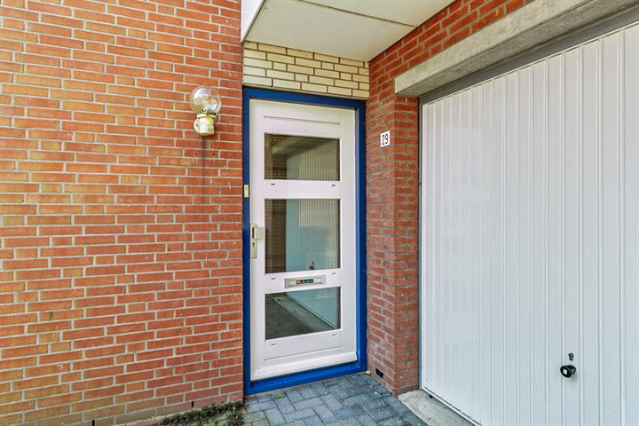 Bekijk foto 3 van Oudenboschstraat 29