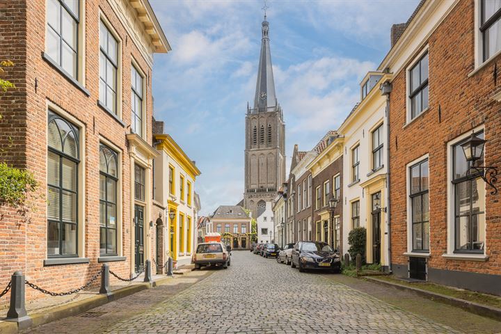 View photo 43 of Veerpoortstraat 29