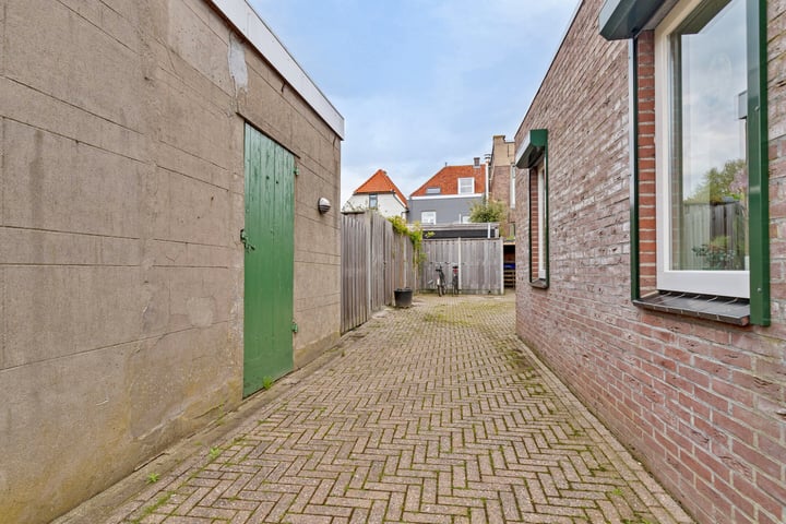 Bekijk foto 55 van Voorstraat 33