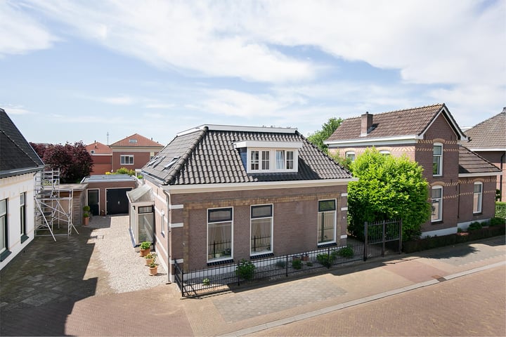 Bekijk foto 1 van Ir Sassenstraat 19