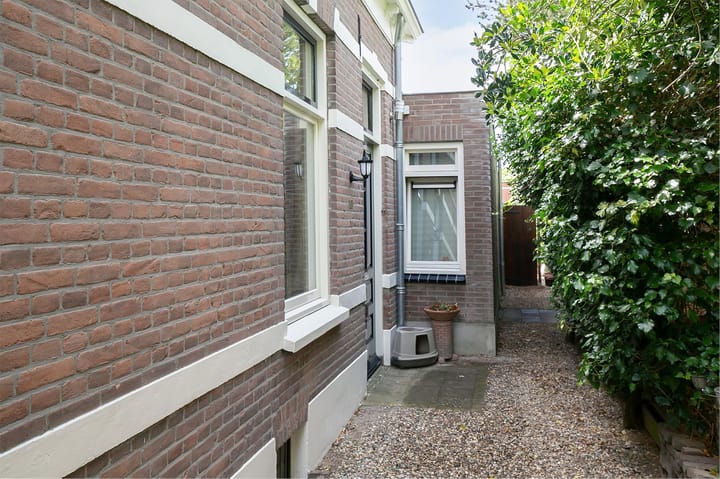 Photo 6 of Ir Sassenstraat 19