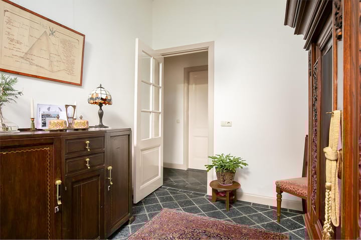 Photo 8 of Ir Sassenstraat 19