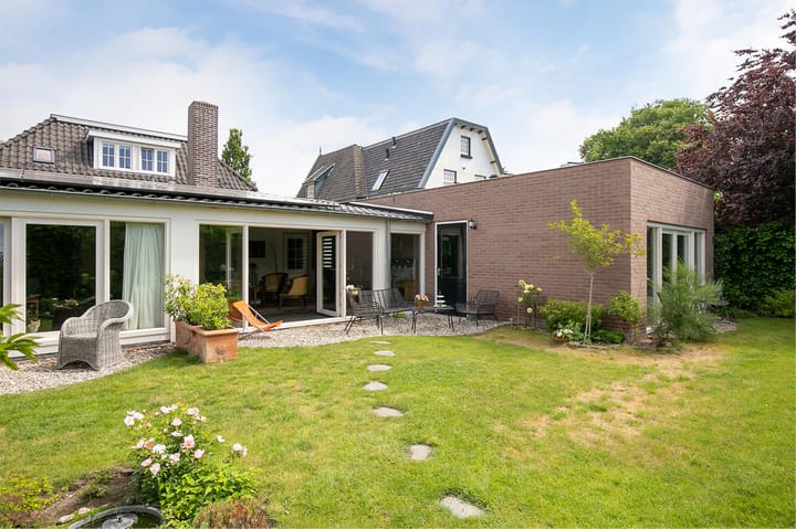 Photo 43 of Ir Sassenstraat 19