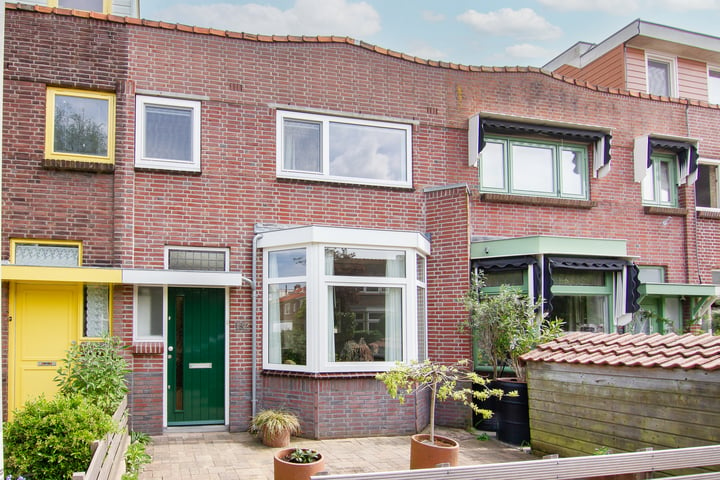 Bekijk foto 1 van Van 't Hoffstraat 132