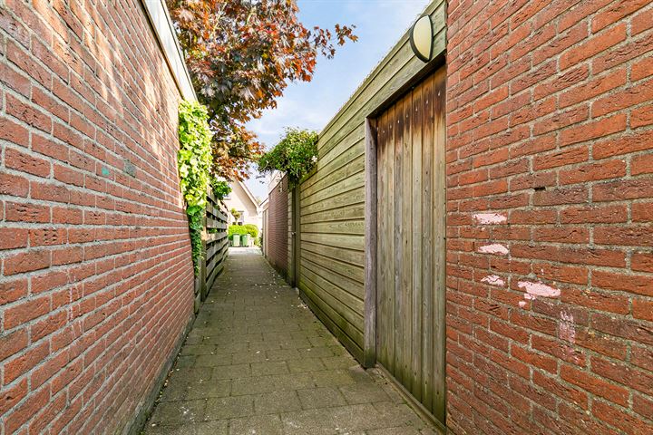 Bekijk foto 46 van Ganzerikstraat 8