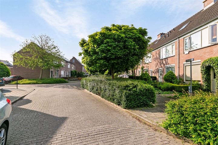 Bekijk foto 35 van Ganzerikstraat 8