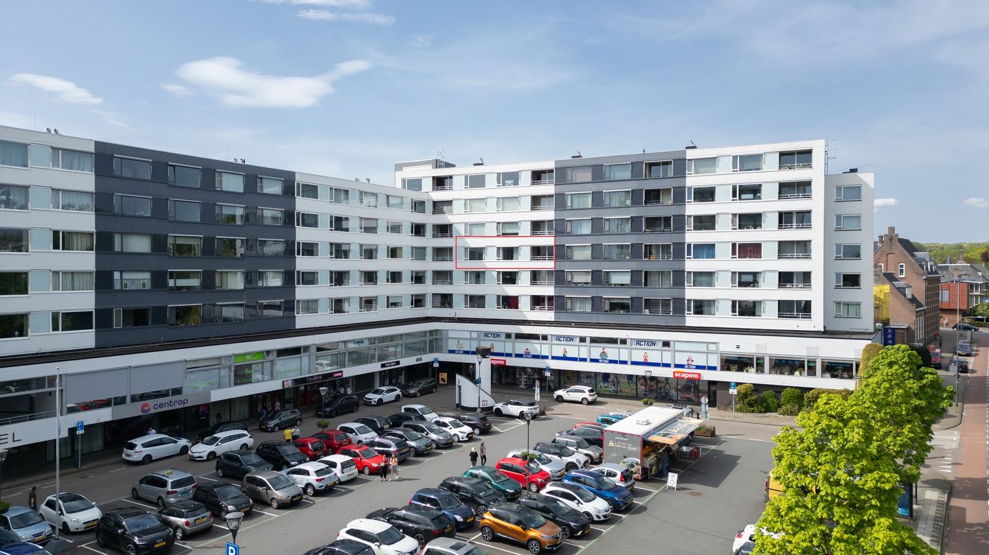 Foto 1 van Den Heuvel 144