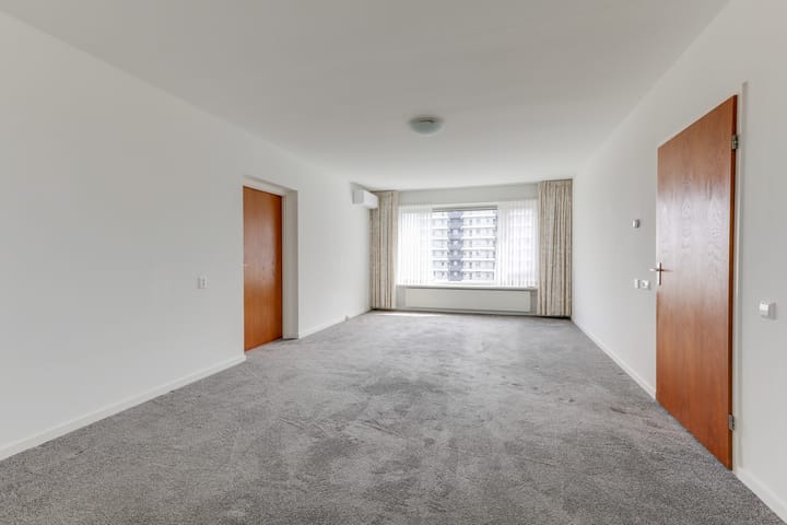 Foto 3 van Den Heuvel 144