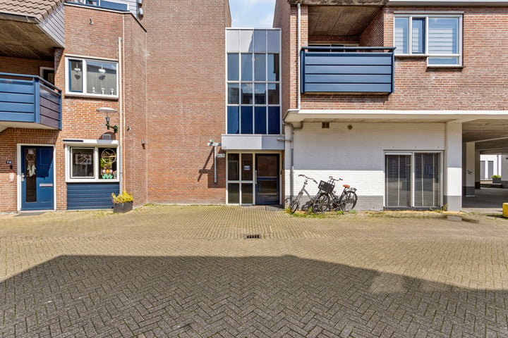 Bekijk foto 18 van Kaatsbaan 56