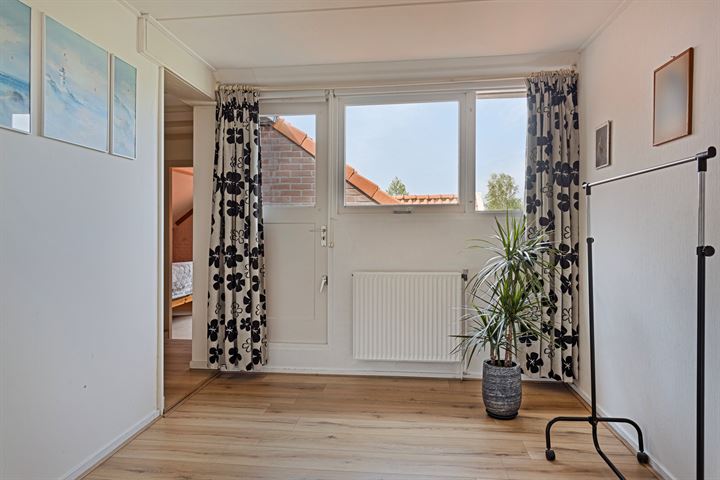 Bekijk foto 43 van Jonkerstraat 17