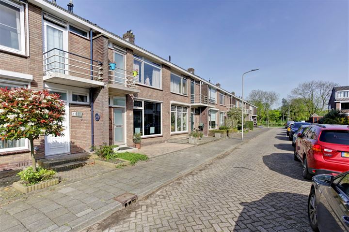 Bekijk foto 34 van Dr. de Visserstraat 39