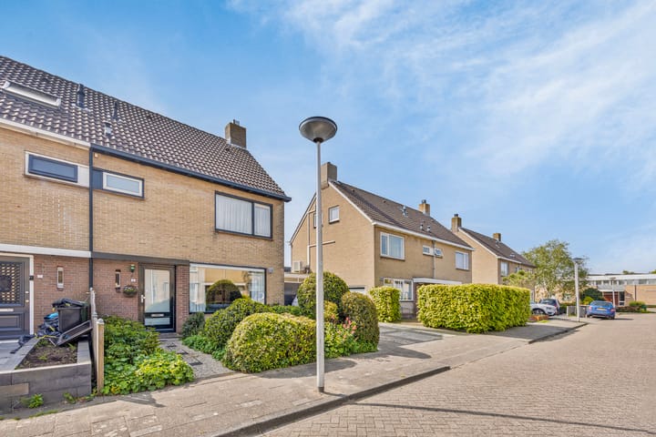 Foto 4 van Esdoornstraat 9