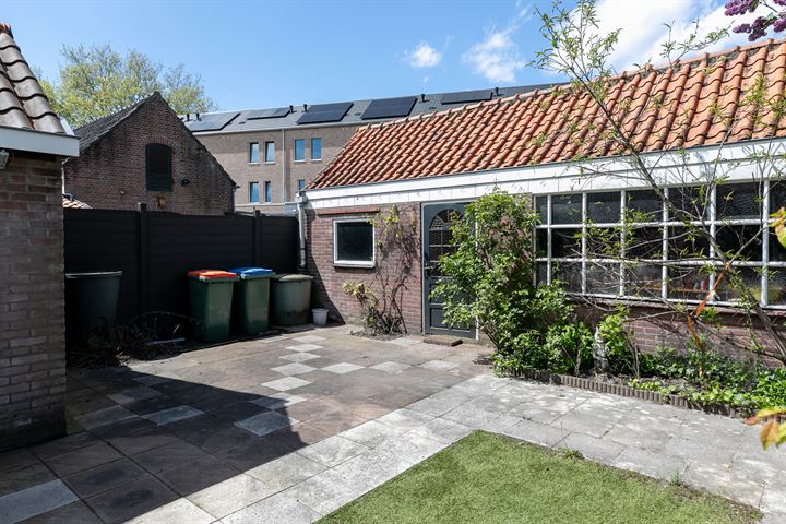 Bekijk foto 38 van Oranjeboomstraat 222