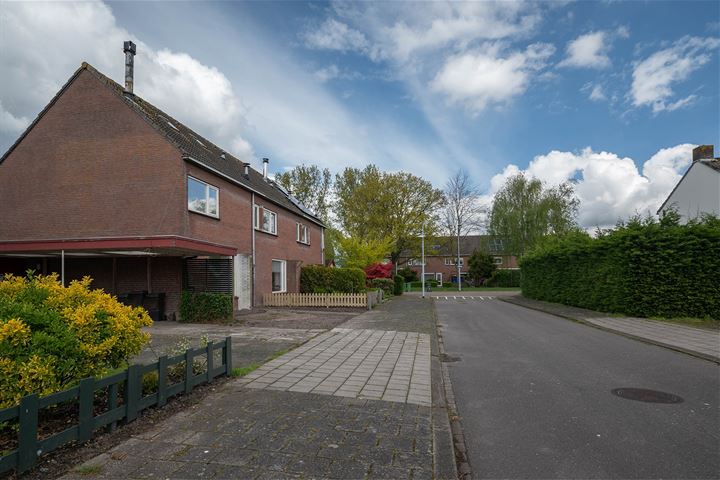 View photo 35 of Nederveldstraat 18