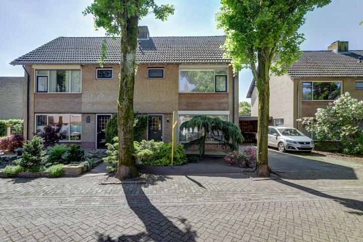 Bekijk foto 1 van Grutterijstraat 18