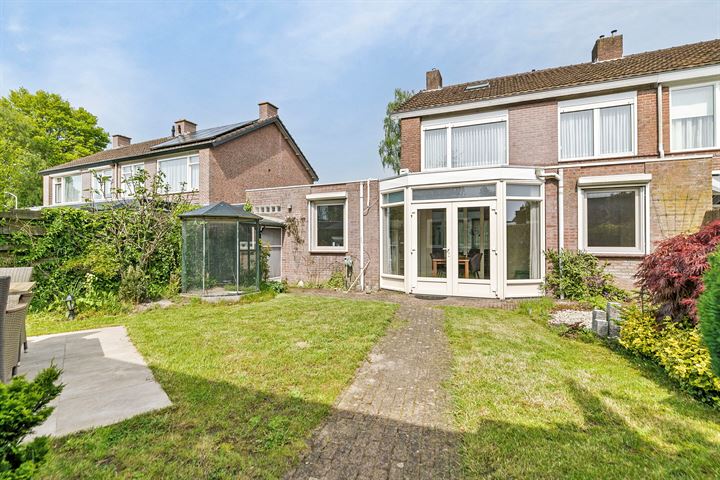 Bekijk foto 31 van Mgr de Haasstraat 68