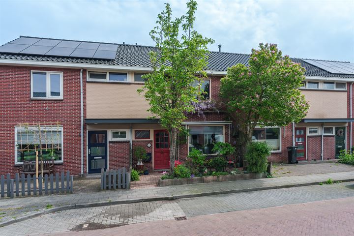 Bekijk foto 27 van Brederodestraat 17