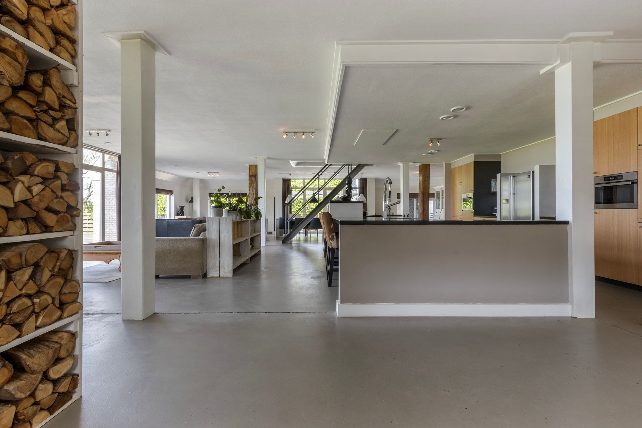 Foto 18 van Straatweg 31