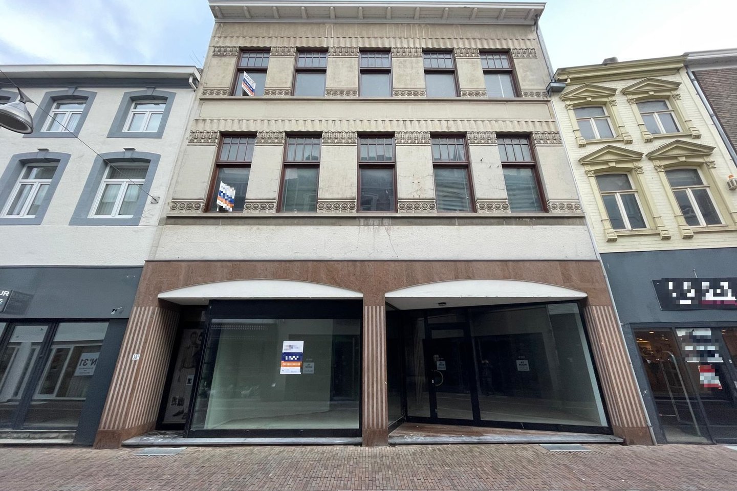 Bekijk foto 2 van Limbrichterstraat 38