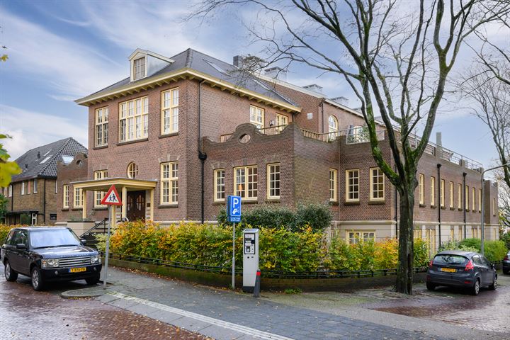 Bekijk foto 42 van Badhuislaan 15-B