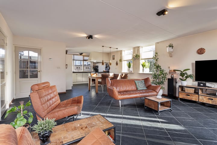 Foto 12 van Koningin Beatrixlaan 12