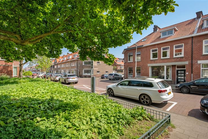 Bekijk foto 42 van Tomatenstraat 134