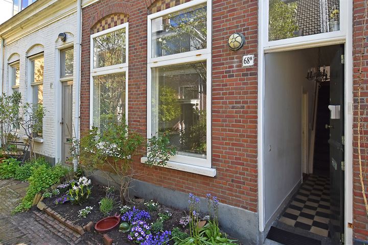 View photo 2 of Dirk Hoogenraadstraat 68-H