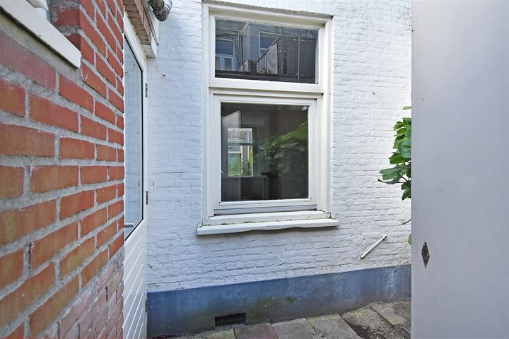 View photo 14 of Dirk Hoogenraadstraat 68-H