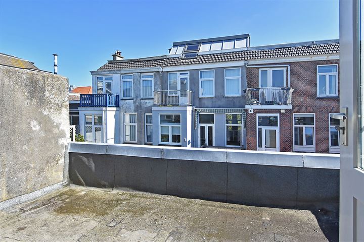 View photo 37 of Dirk Hoogenraadstraat 68-H