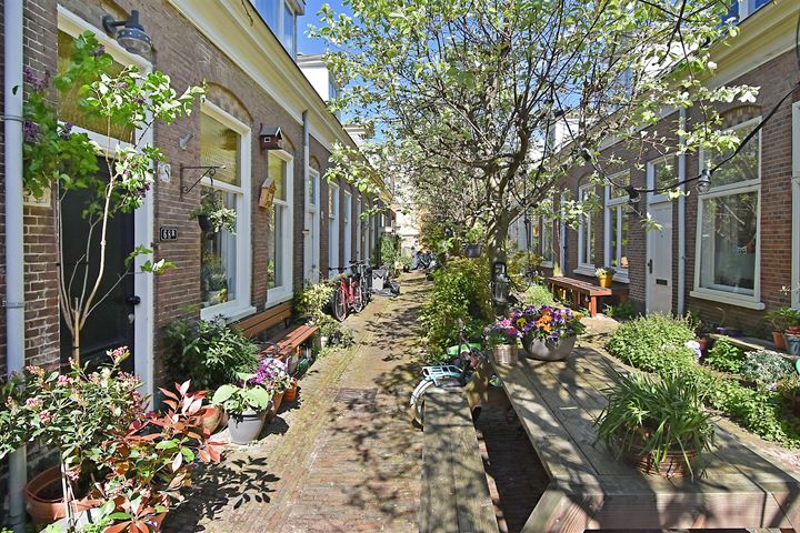 View photo 42 of Dirk Hoogenraadstraat 68-H