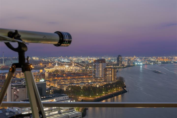 Bekijk foto 4 van Landverhuizersplein 97