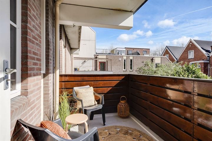 Bekijk foto 3 van Bedumerstraat 23-A