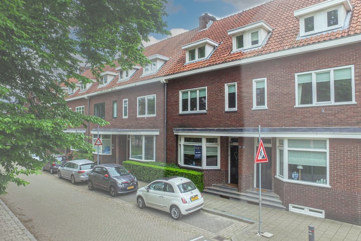 Bekijk foto 1 van van Schelbergenstraat 31