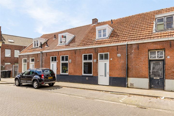 Bekijk foto 2 van Pistoriusstraat 13