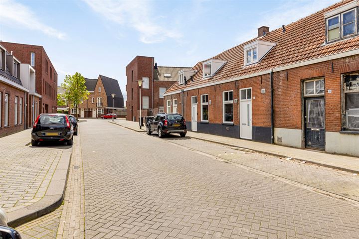 Bekijk foto 18 van Pistoriusstraat 13